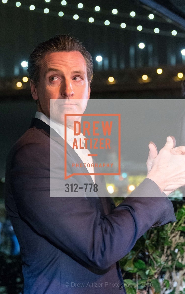 Gavin Newsom, The Bay Lights Grand Relighting Celebration, Epic Steakhouse. 369 The Embarcadero, January 29th, 2016,Drew Altizer, Drew Altizer Photography, full-service agency, private events, San Francisco photographer, photographer california