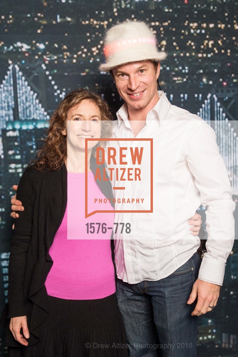 Photo Booth, The Bay Lights Grand Relighting Celebration, January 29th, 2016, Photo,Drew Altizer, Drew Altizer Photography, full-service event agency, private events, San Francisco photographer, photographer California
