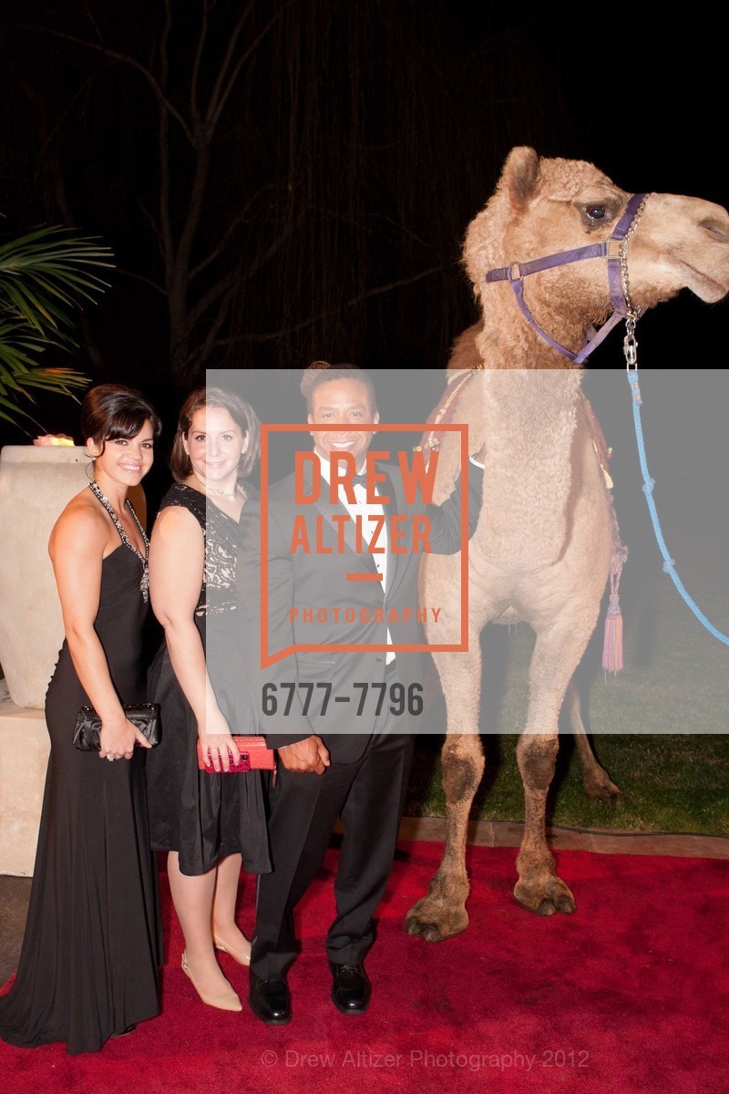 Lissy Stalter, Julie Jackson, John Jay, JILLIAN MANUS & ALAN SALZMAN Valentines Arrival Photo Line with Camel, US, February 11th, 2012, Photo #6777-7796 Lissy Stalter, Julie Jackson, John Jay, Photo #6777-7796