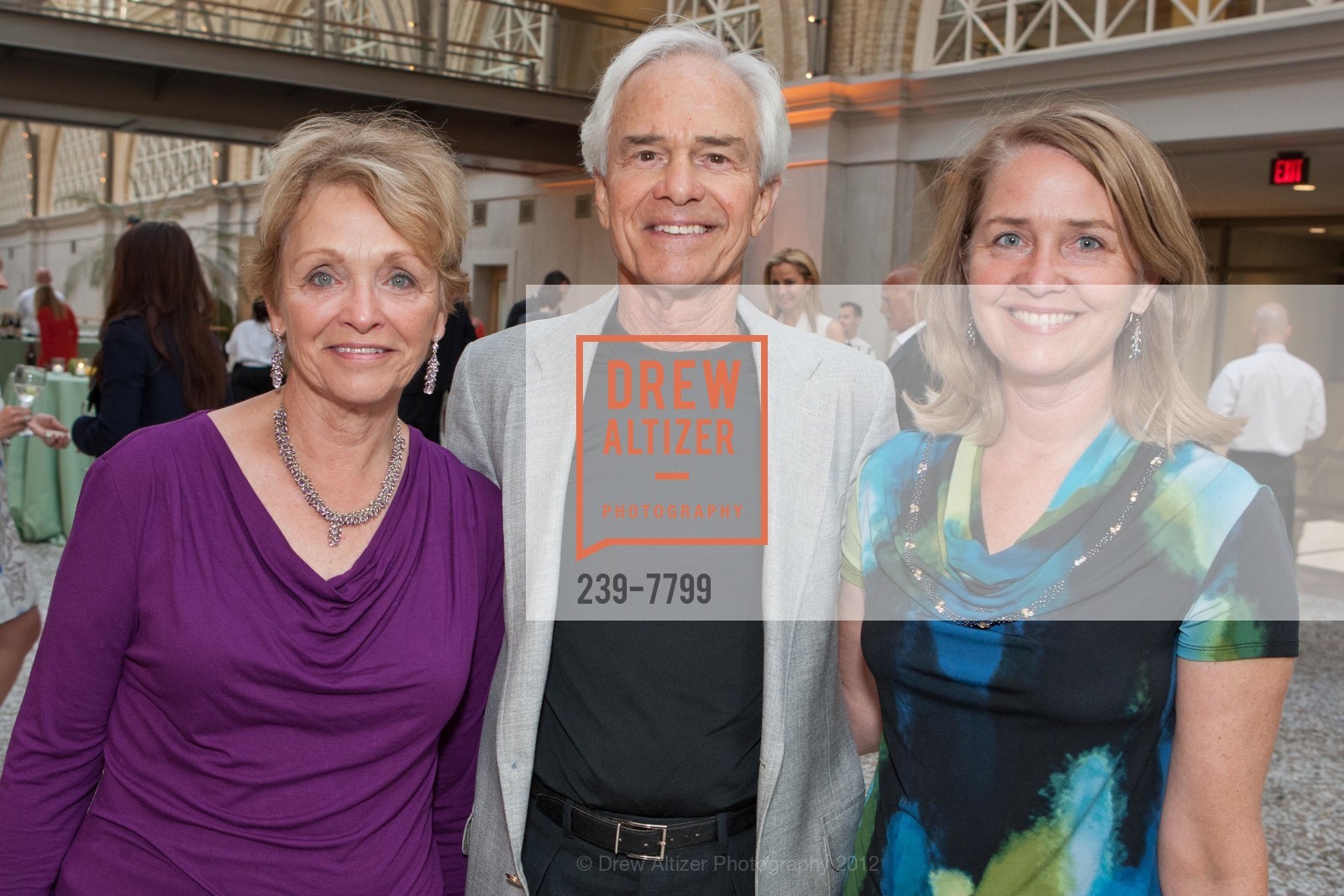 Christtney McGlashan, Bill McGlashan, Teresa McGlashan, EWG Earth Dinner, US, May 1st, 2012, Photo #239-7799 Christtney McGlashan, Bill McGlashan, Teresa McGlashan, Photo #239-7799