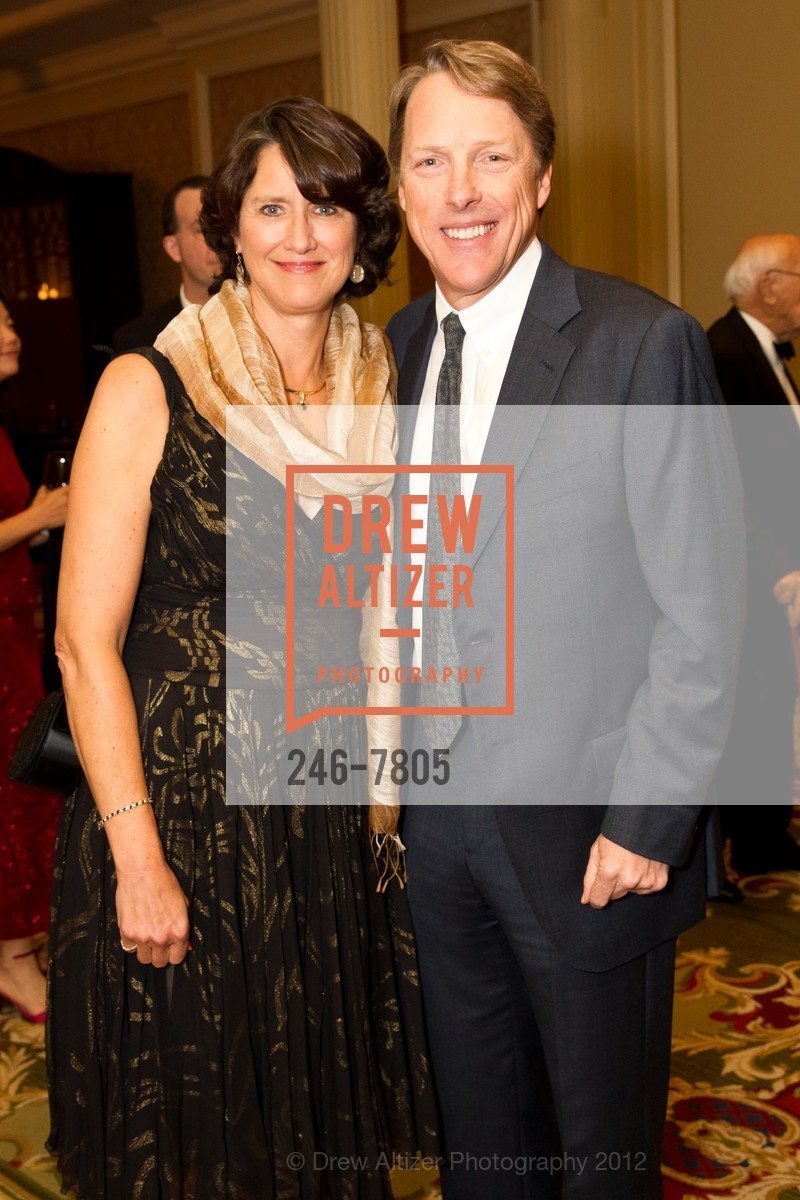 Jill Lee, Malcolm Hobbs, RESURGE International Transformations Gala, US, November 3rd, 2012, Photo #246-7805 Jill Lee, Malcolm Hobbs, Photo #246-7805