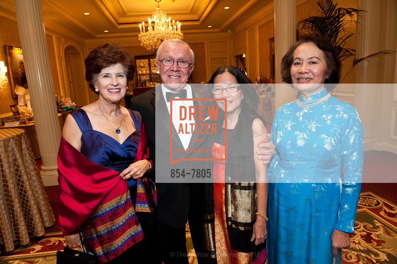 Amy Laden, Jorge Palacios, Hien Nguyen, Catherine Lam, Photo #854-7805