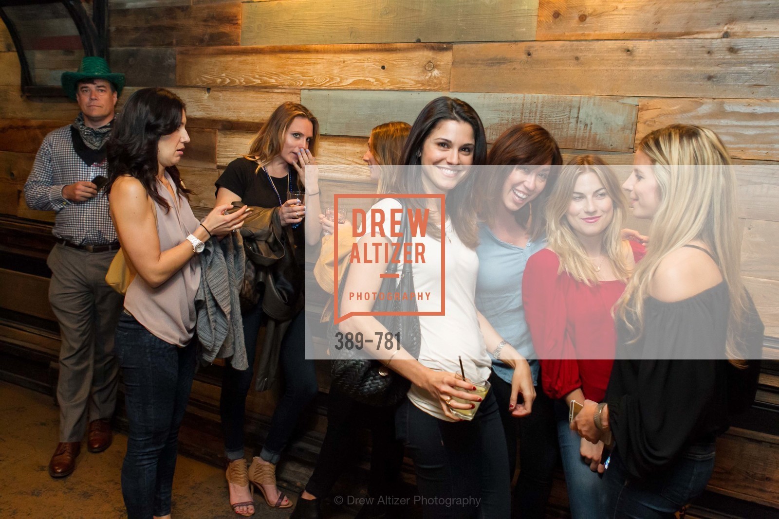 Allison Broude, Bailey Bachman, Katie Panas, Rooms That ROCK FOR CHEMO Fundraiser, US, April 2nd, 2015, Photo #389-781 Allison Broude, Bailey Bachman, Katie Panas, Photo #389-781