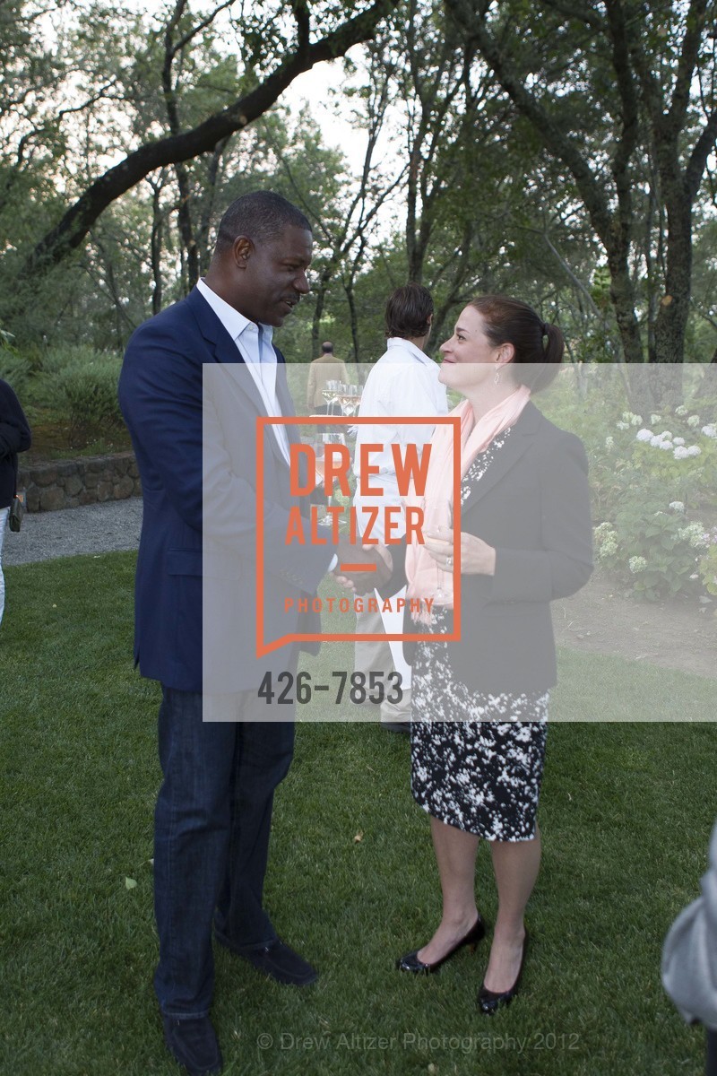 Dennis Haysbert, Claire Stull, Photo #426-7853