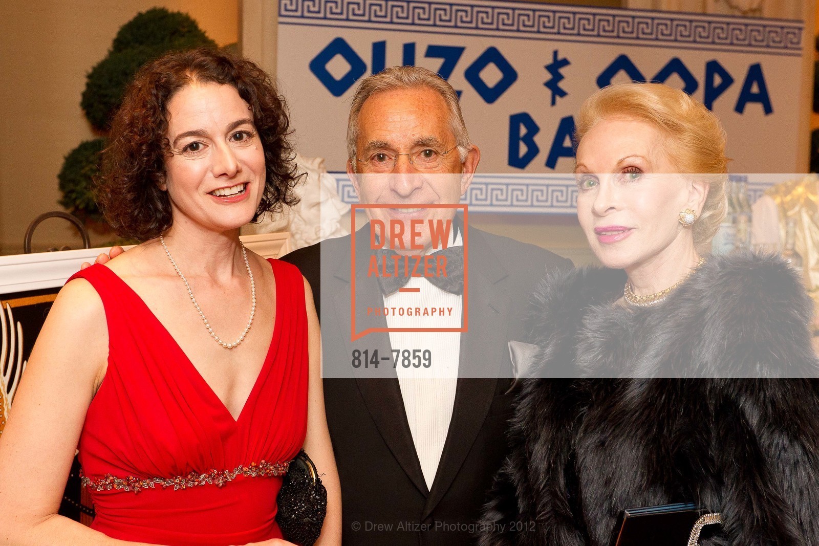 Elizabeth Manus, John Renard, Judith Renard, Jillian Manus & Alan Salzman Valentine’s Day Ball, US, February 11th, 2012, Photo #814-7859 Elizabeth Manus, John Renard, Judith Renard, Photo #814-7859