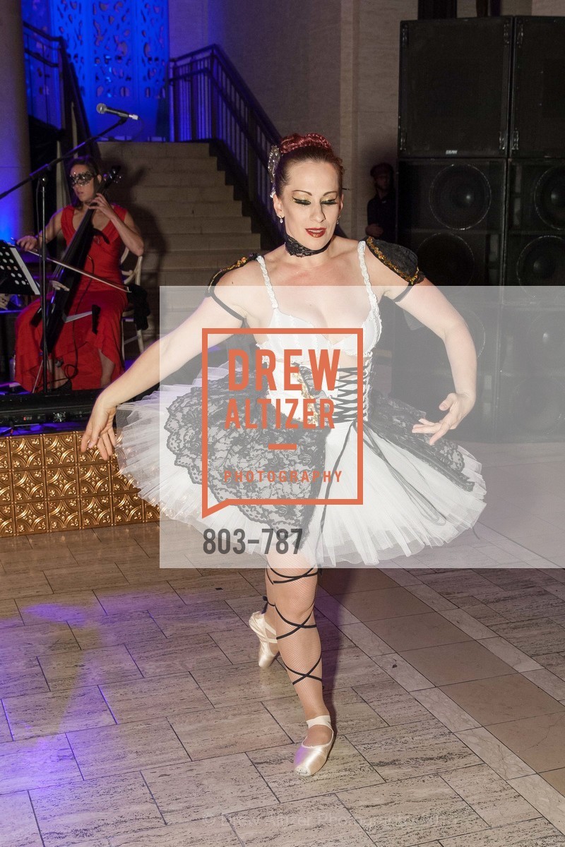 Performance, Bently Engagement, US, April 14th, 2015,Drew Altizer, Drew Altizer Photography, full-service agency, private events, San Francisco photographer, photographer california