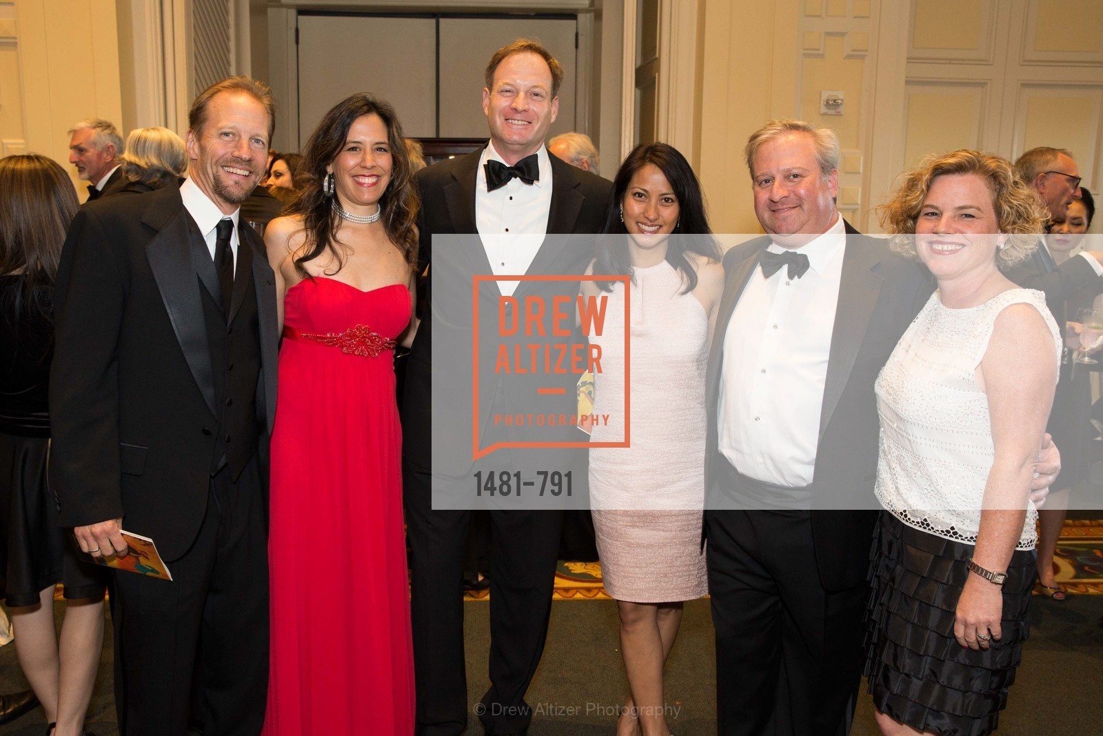 Group of guests at SAN FRANCISCO HERITAGE Soiree 2015