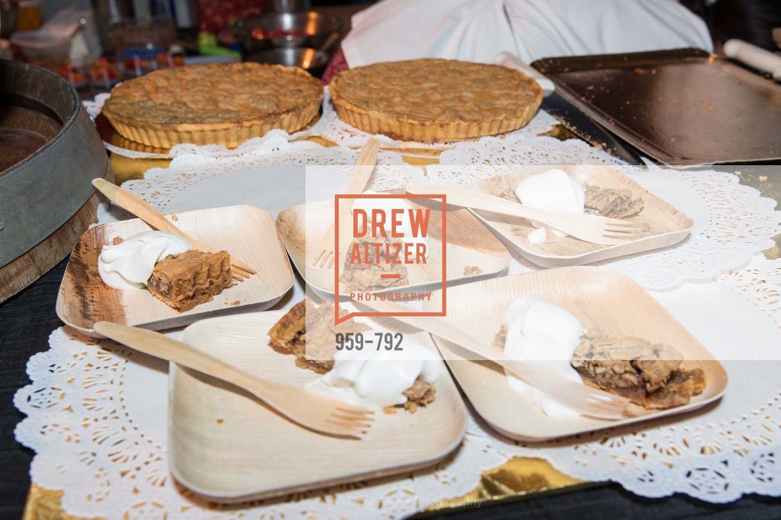 Beth Community Kitchen, MEALS ON WHEELS OF SAN FRANCISCO'S 28th Annual Star Chefs and Vintners Gala, US, April 20th, 2015,Drew Altizer, Drew Altizer Photography, full-service event agency, private events, San Francisco photographer, photographer California