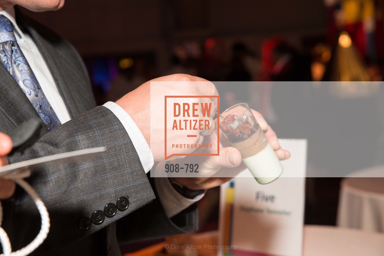 Five 5 Restaurant, MEALS ON WHEELS OF SAN FRANCISCO'S 28th Annual Star Chefs and Vintners Gala, US, April 20th, 2015,Drew Altizer, Drew Altizer Photography, full-service agency, private events, San Francisco photographer, photographer california