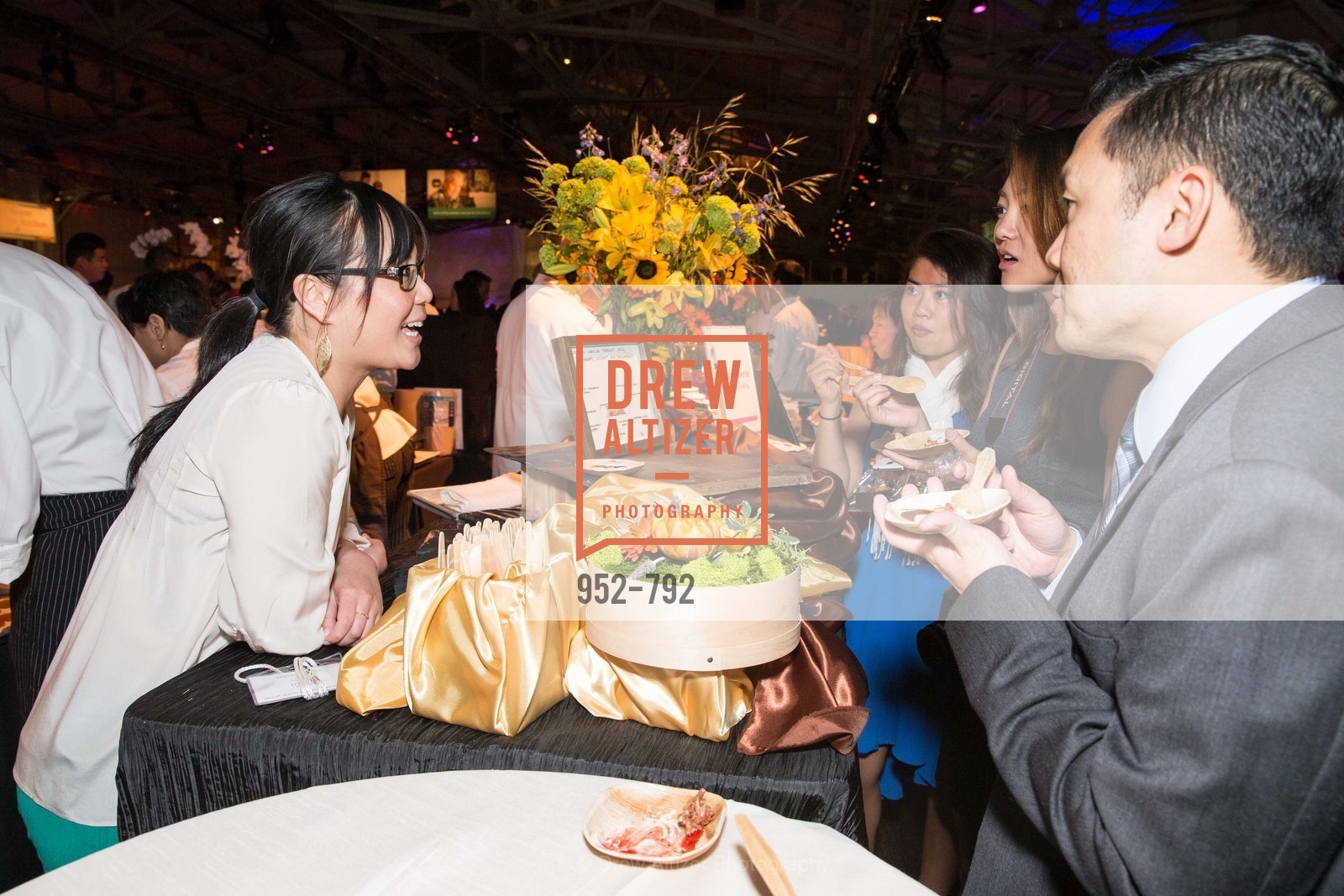 B. Patisserie, MEALS ON WHEELS OF SAN FRANCISCO'S 28th Annual Star Chefs and Vintners Gala, US, April 20th, 2015,Drew Altizer, Drew Altizer Photography, full-service agency, private events, San Francisco photographer, photographer california