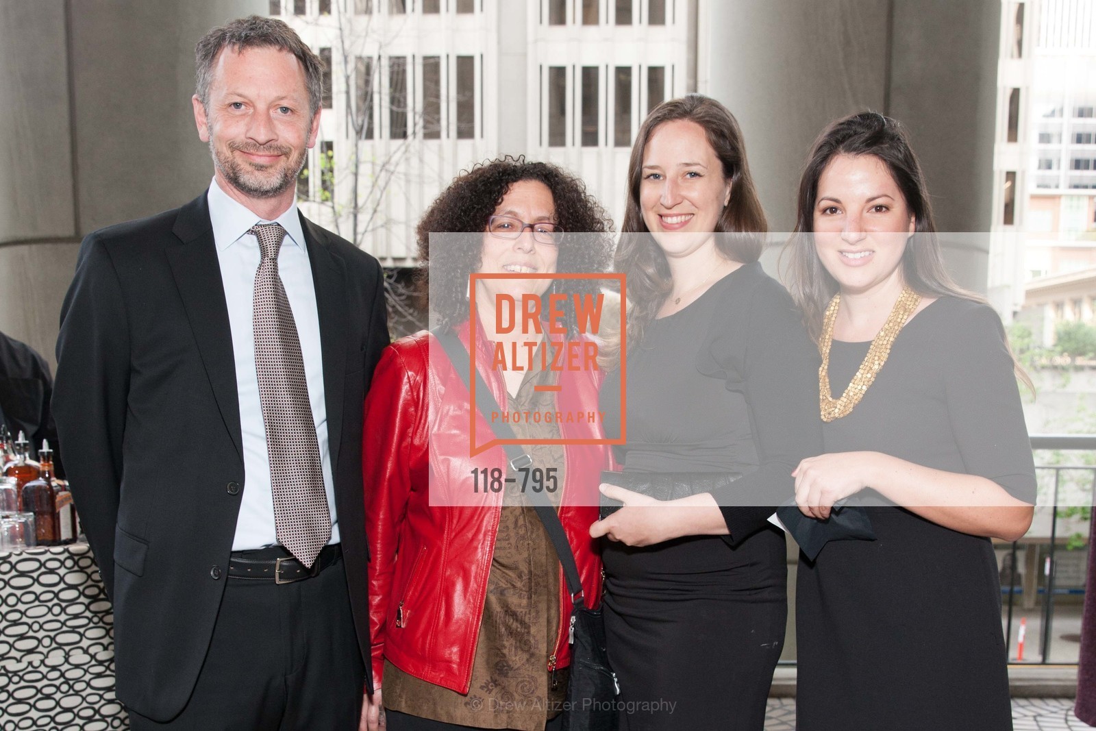 Jeff Cain, Susan Reider, Carla Praglin, Lindsey Schwartz, COMPASS FAMILY SERVICES Annual Spring Benefit: Every Family Needs A Home, US, April 23rd, 2015, Photo #118-795 Jeff Cain, Susan Reider, Carla Praglin, Lindsey Schwartz, Photo #118-795