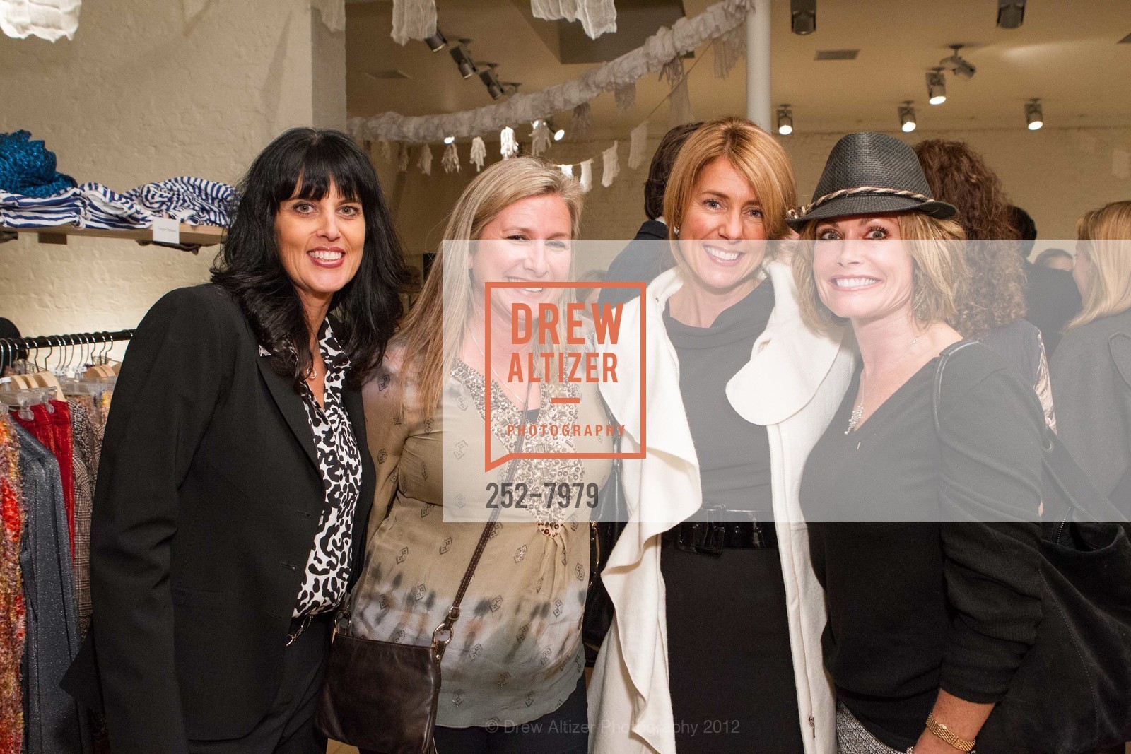 Heidi Fogarty, Julie Foster, Michelle Purvis, Debbi Fields, WomanCare Global's Women of Style & Substance Fashion Fundraiser, US, November 8th, 2012, Photo #252-7979 Heidi Fogarty, Julie Foster, Michelle Purvis, Debbi Fields, Photo #252-7979