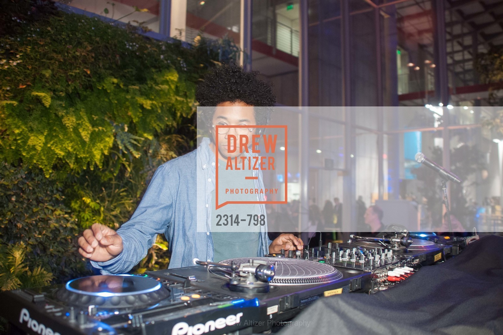 DJ Toro Y Moi, CALIFORNIA ACADEMY OF SCIENCES - Big Bang Gala 2015, US, April 24th, 2015,Drew Altizer, Drew Altizer Photography, full-service agency, private events, San Francisco photographer, photographer california