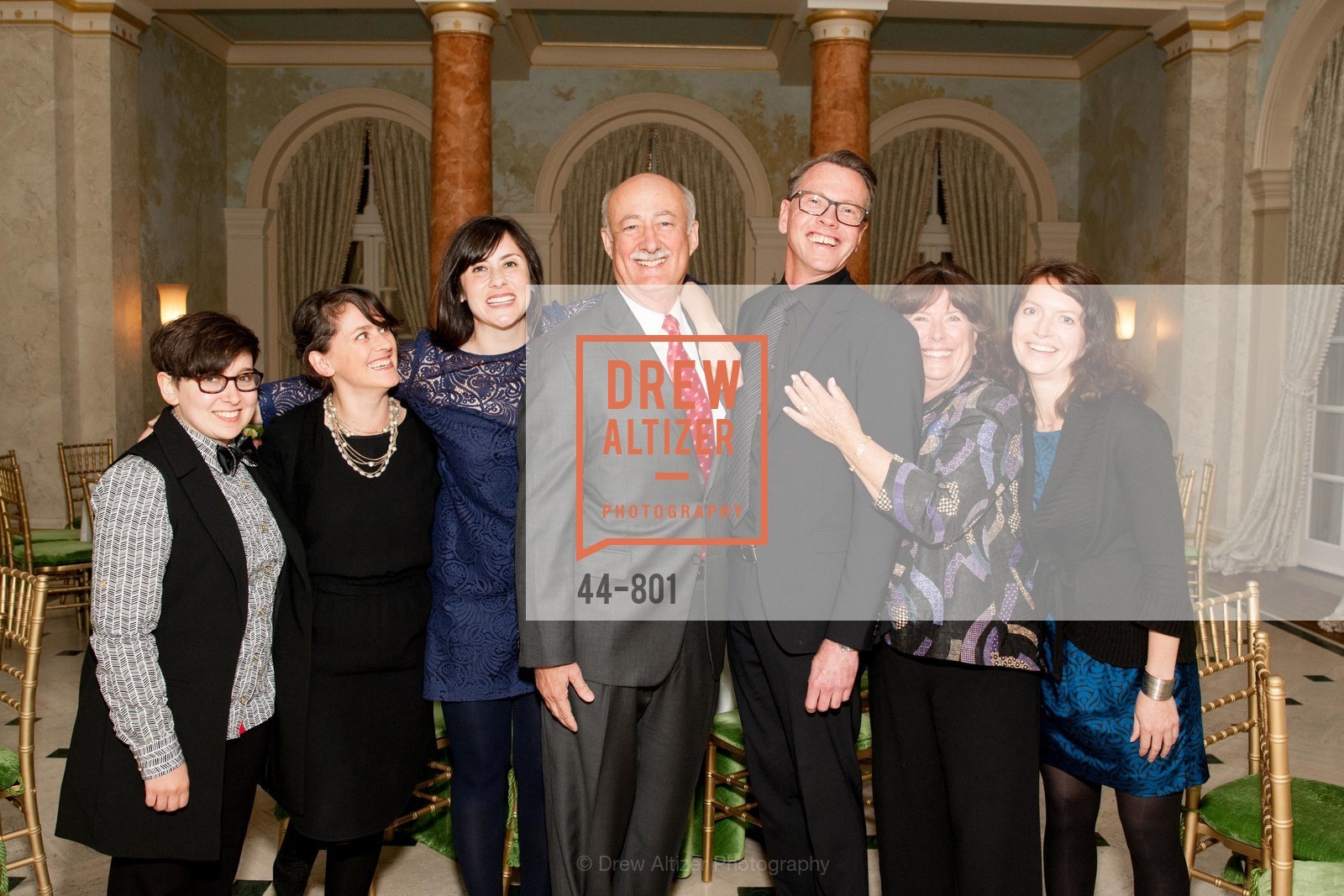 Ariel Johnson, Meredith Johnson, Sharal Camisa, Don Dana, H Gregory, Paddy Moore, Rachel Roberts, GETTY Hosts Leakey Foundation Dinner, US, April 24th, 2015, Photo #44-801 Ariel Johnson, Meredith Johnson, Sharal Camisa, Don Dana, H Gregory, Paddy Moore, Rachel Roberts, Photo #44-801