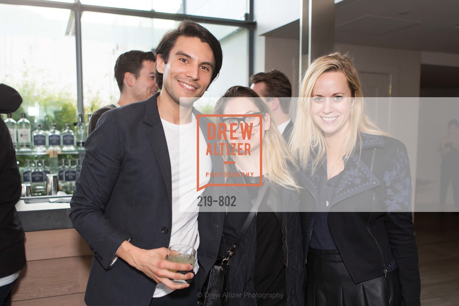 Carlos Rivera-Anaya, Hillary Sloan, Leanne Grit, MR PORTER Celebrate The San Francisco Issue of The Journal, US, April 24th, 2015, Photo #219-802 Carlos Rivera-Anaya, Hillary Sloan, Leanne Grit, Photo #219-802