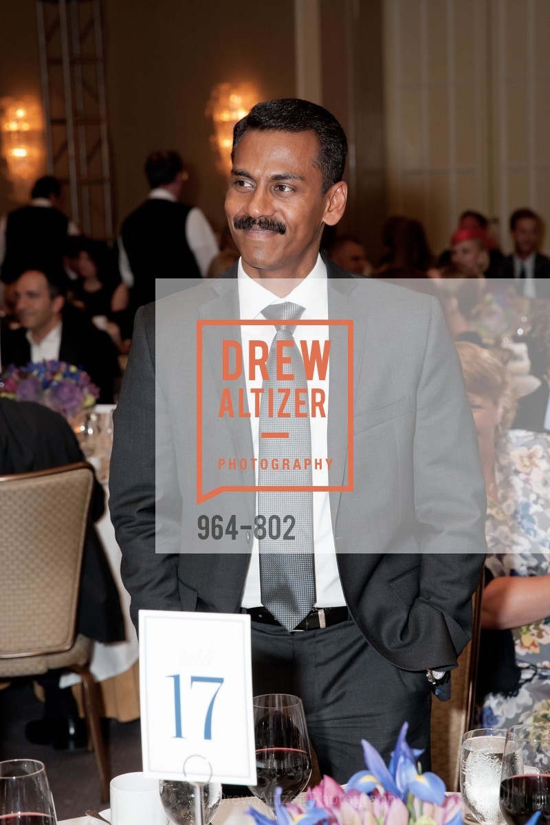 MR PORTER Celebrate The San Francisco Issue of The Journal, US, April 24th, 2015, Photo #964-802 Photo #964-802