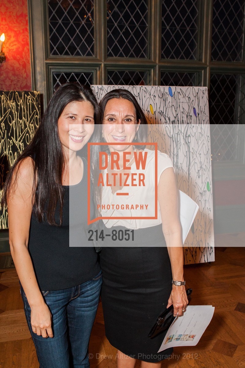 Nina Luu, Kim Monsalve, GALLERY FOR THE PEOPLE Hosted by Marisa Tomei, US, October 18th, 2012, Photo #214-8051 Nina Luu, Kim Monsalve, Photo #214-8051