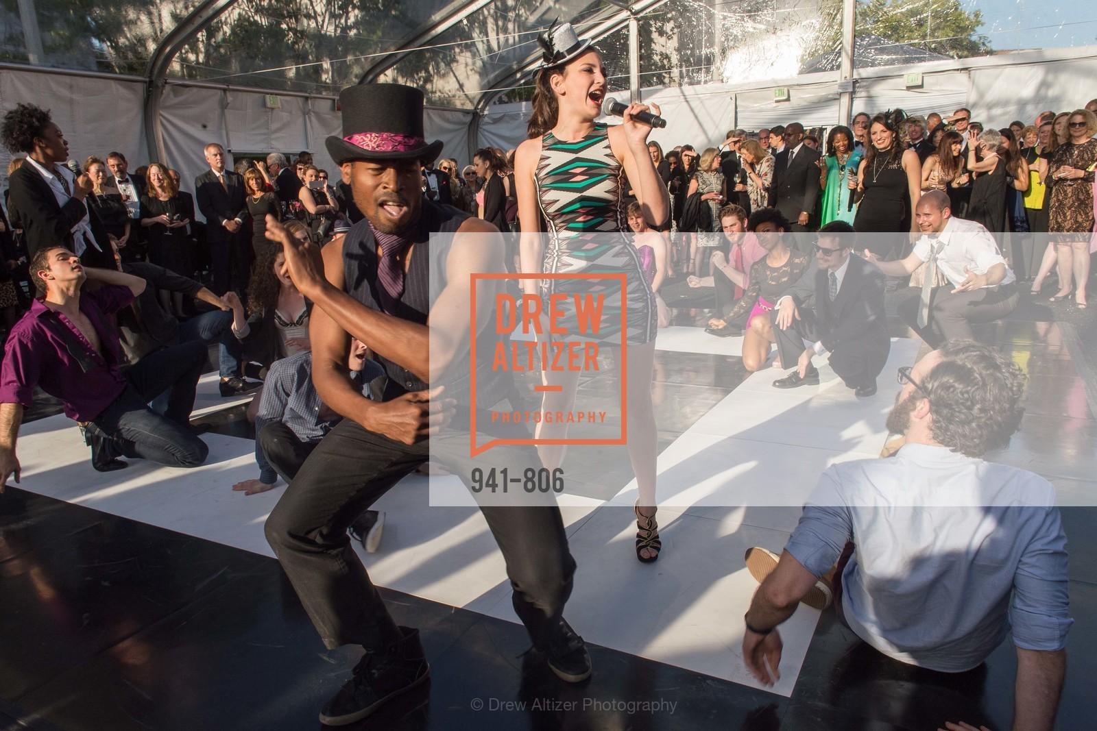 Performance, A.C.T. Gala Come Get Stranded, US, April 26th, 2015, Photo #941-806 Performance, Photo #941-806