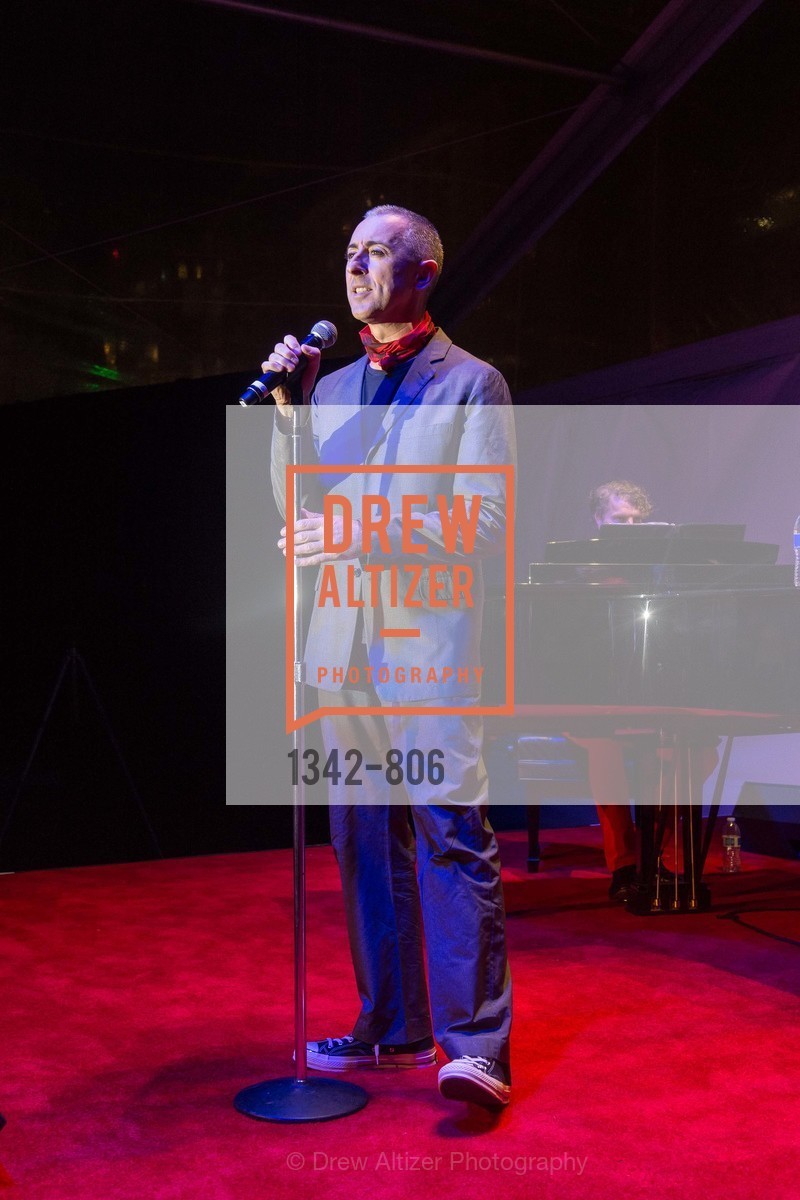 Performance By Alan Cumming, A.C.T. Gala Come Get Stranded, US, April 26th, 2015