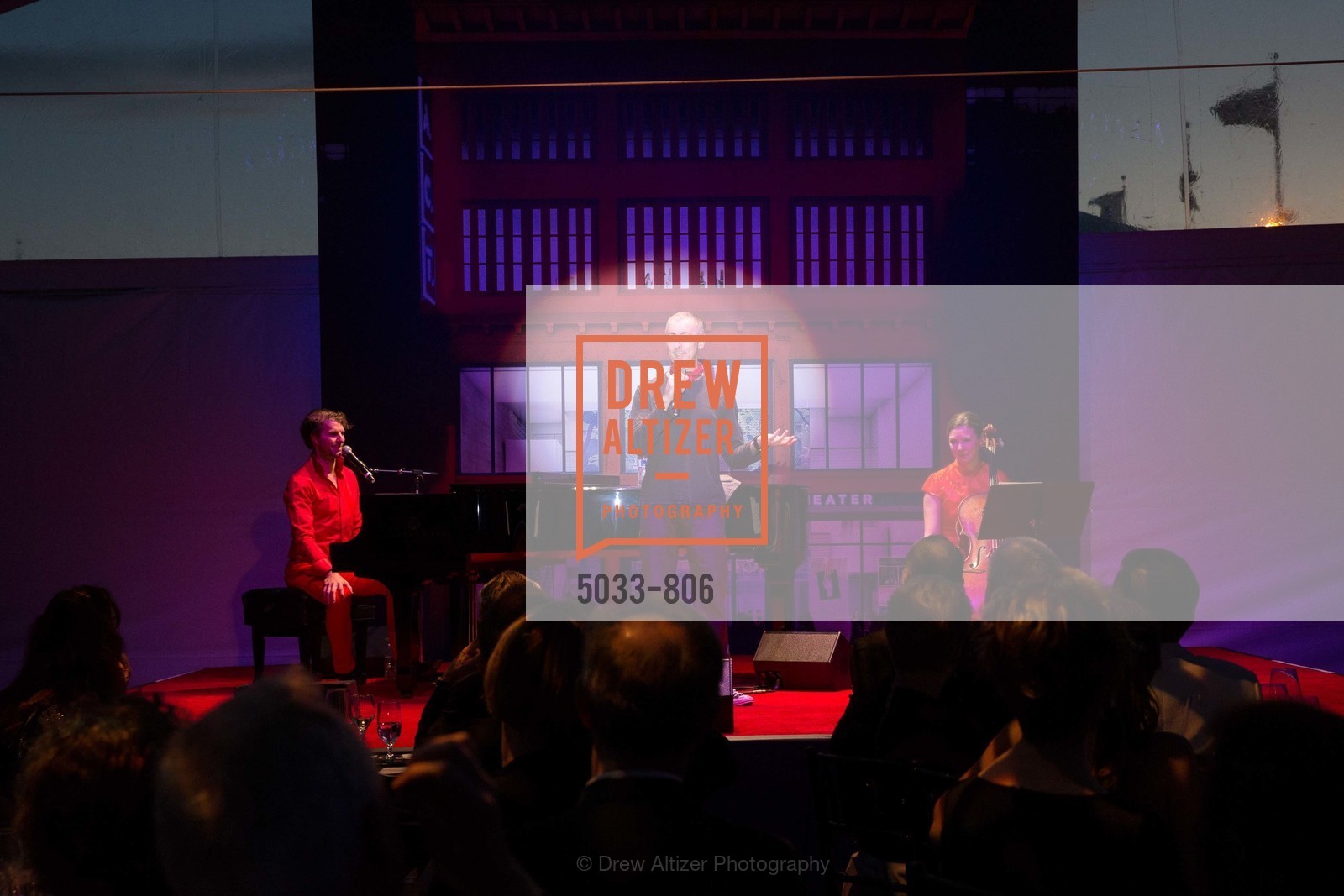 Performance By Alan Cumming, A.C.T. Gala Come Get Stranded, US, April 26th, 2015, Photo #5033-806 Performance By Alan Cumming, Photo #5033-806