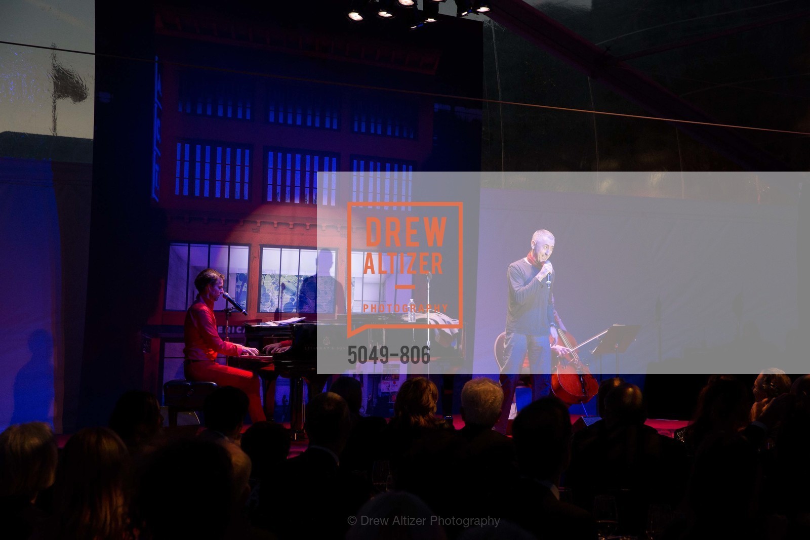 Performance By Alan Cumming, A.C.T. Gala Come Get Stranded, US, April 26th, 2015, Photo #5049-806 Performance By Alan Cumming, Photo #5049-806