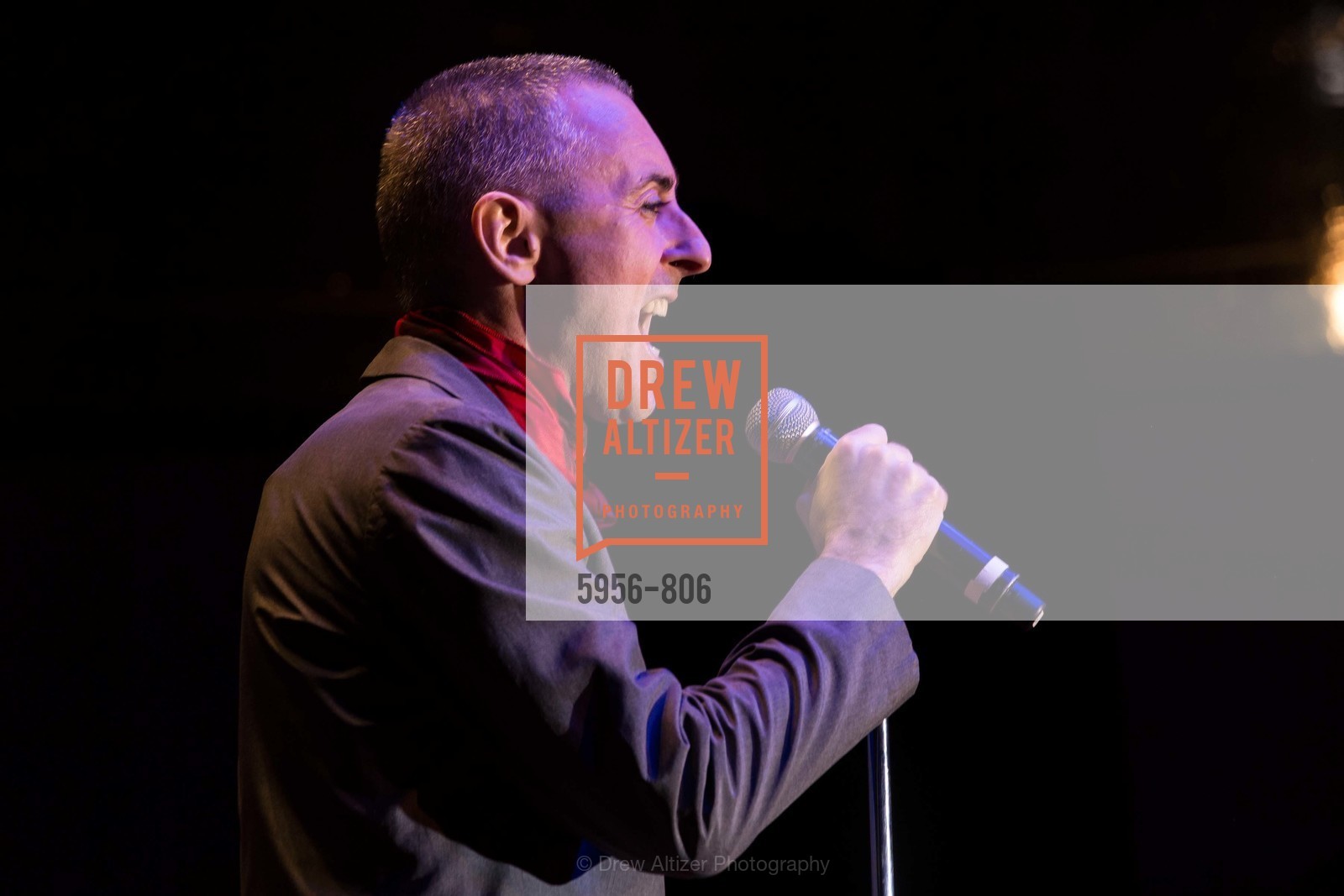 Performance By Alan Cumming, A.C.T. Gala Come Get Stranded, US, April 26th, 2015, Photo #5956-806 Performance By Alan Cumming, Photo #5956-806