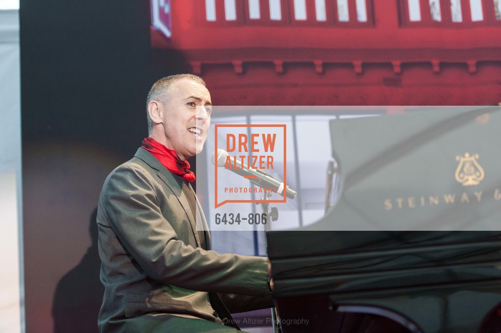 Performance By Alan Cumming, A.C.T. Gala Come Get Stranded, US, April 26th, 2015,Drew Altizer, Drew Altizer Photography, full-service agency, private events, San Francisco photographer, photographer california