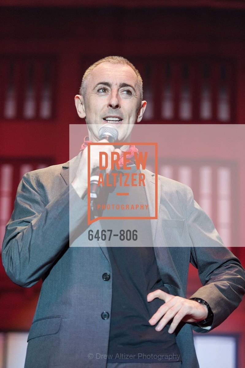 Performance By Alan Cumming, A.C.T. Gala Come Get Stranded, US, April 26th, 2015, Photo #6467-806 Performance By Alan Cumming, Photo #6467-806