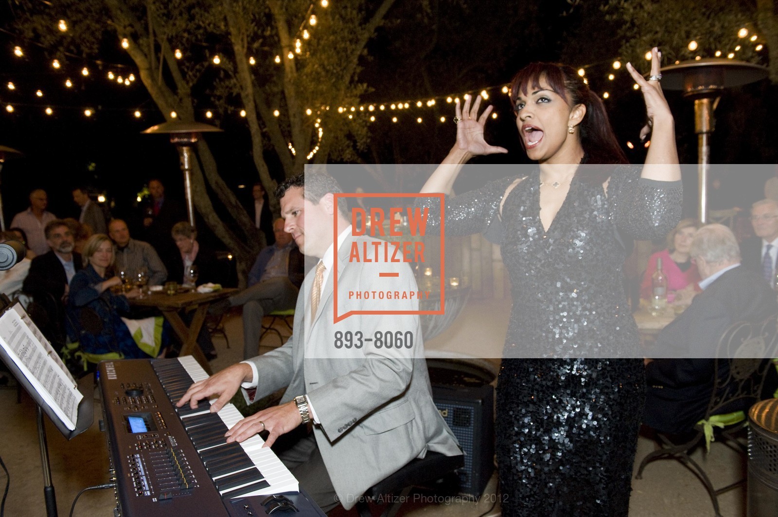 Curt Pajer, Danielle de Niese, FESTIVAL DEL SOLE Dinner at Ehlers Estate, US, July 18th, 2012, Photo #893-8060 Curt Pajer, Danielle de Niese, Photo #893-8060