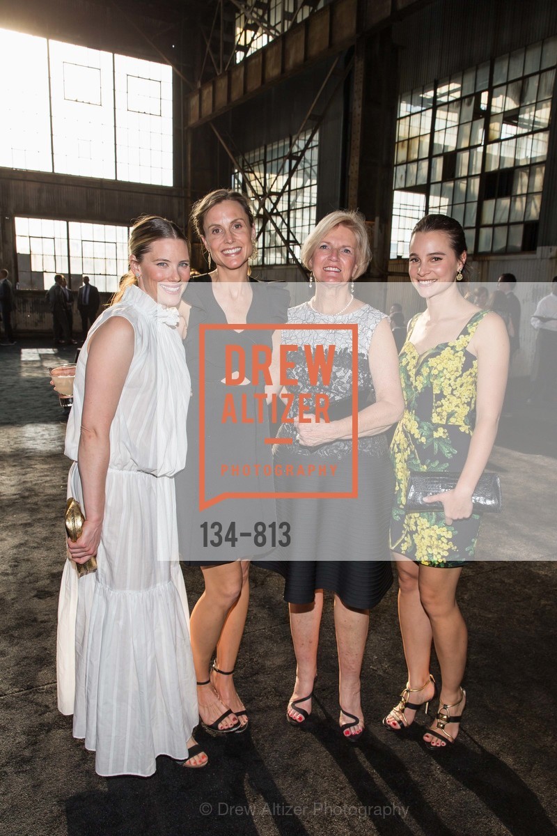 Liz Laffont, Serena Fairchild, Beverly James, Bradley James, TIPPING POINT Community 2015 Benefit, US, May 1st, 2015, Photo #134-813 Liz Laffont, Serena Fairchild, Beverly James, Bradley James, Photo #134-813