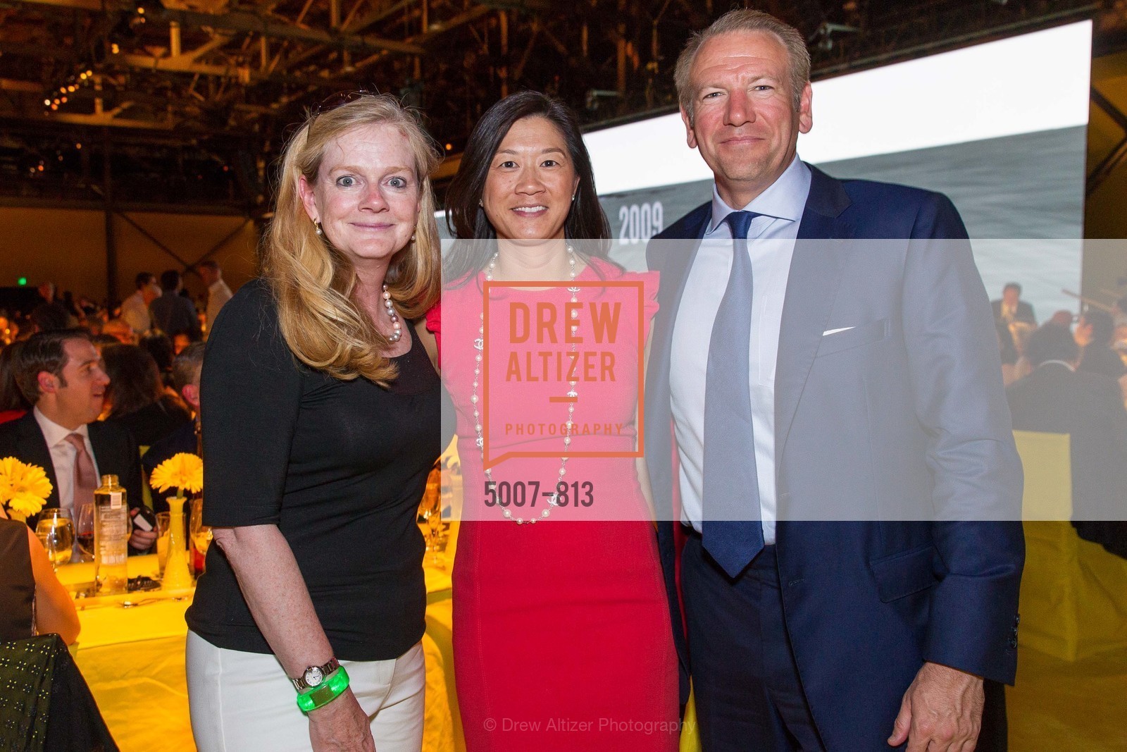 Sara Recktenwald, Christine Leong, Dennis Hearst, TIPPING POINT Community 2015 Benefit, US, May 1st, 2015, Photo #5007-813 Sara Recktenwald, Christine Leong, Dennis Hearst, Photo #5007-813