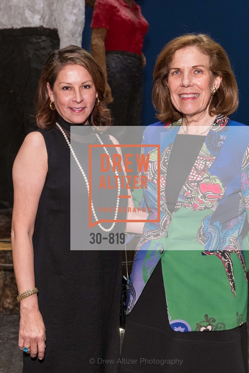 Isabel Moore, Sheila Larsen, Photo #30-819