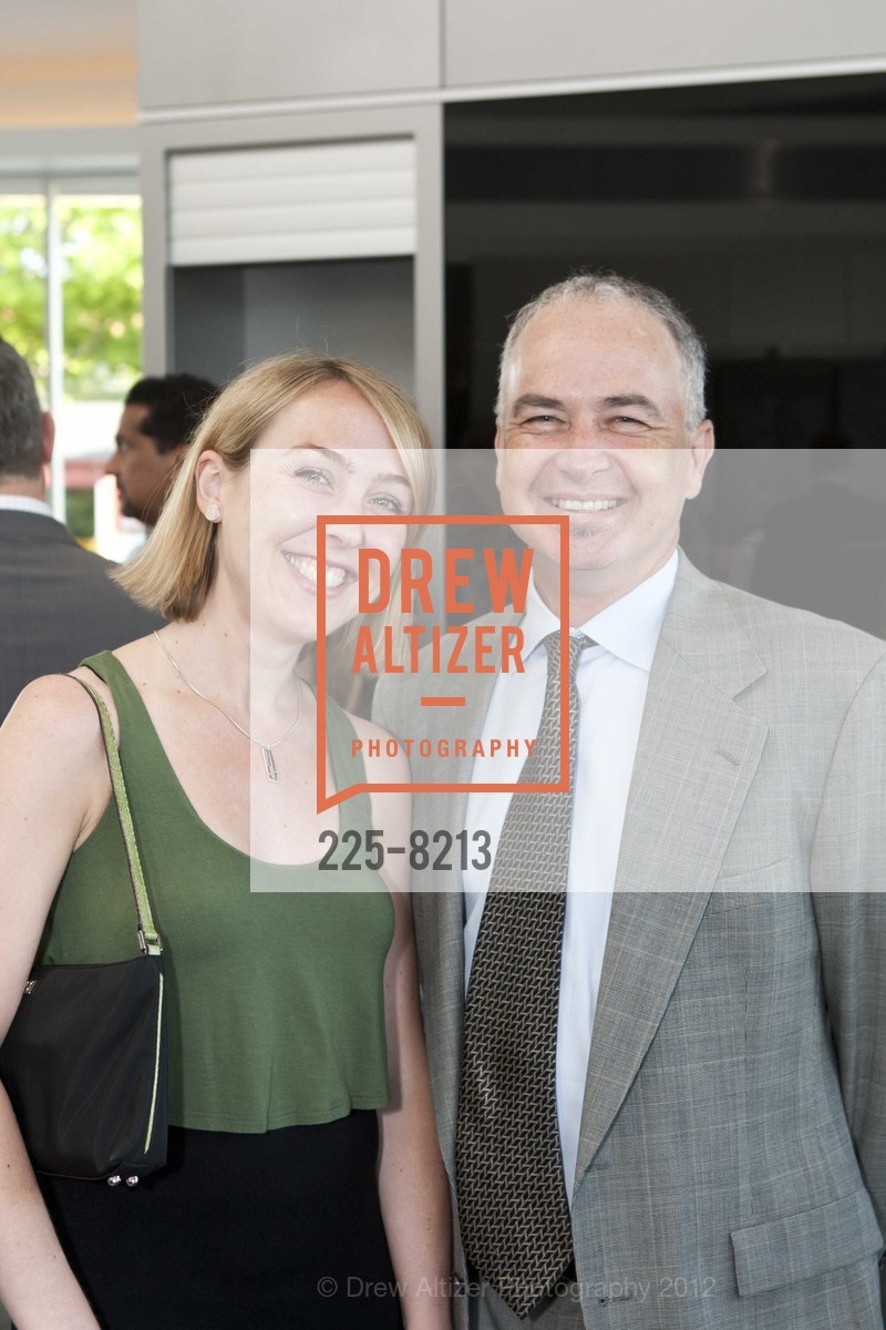 Robin Hindery, Stan Barnes, GENTRY "Philanthropy Issue" Launch, US, May 9th, 2012, Photo #225-8213 Robin Hindery, Stan Barnes, Photo #225-8213