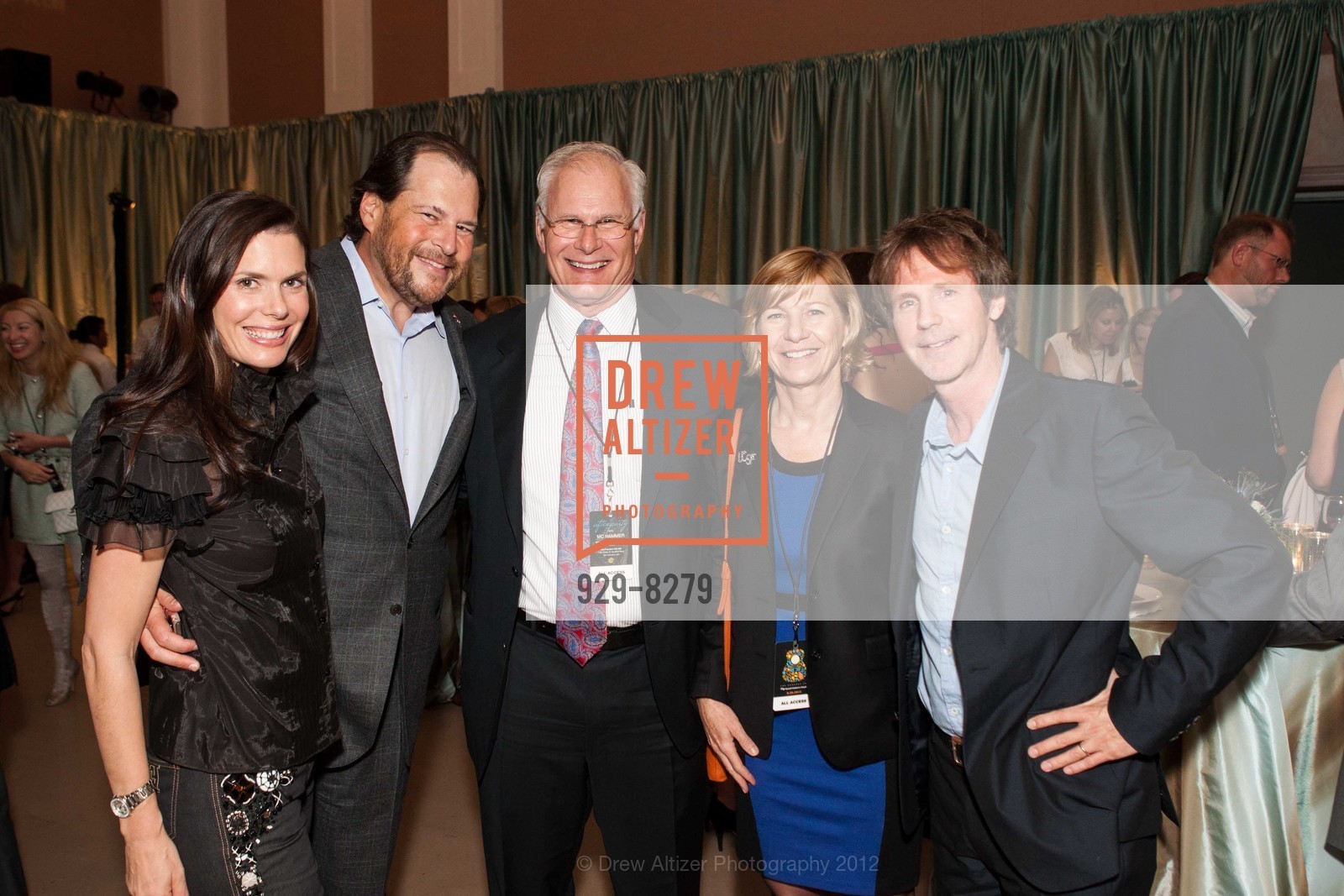 Lynne Benioff, Marc Benioff, Mark Laret, Sue Desmond-Hellmann, Dana Carvey, The 2012 Concert for UCSF Benioff Children's Hospital Featuring Will.i.am, Lady Antebellum and Dana Carvey, Bill Graham Civic Auditorium. 99 Grove Street, September 20th, 2012, Photo #929-8279 Lynne Benioff, Marc Benioff, Mark Laret, Sue Desmond-Hellmann, Dana Carvey, Photo #929-8279