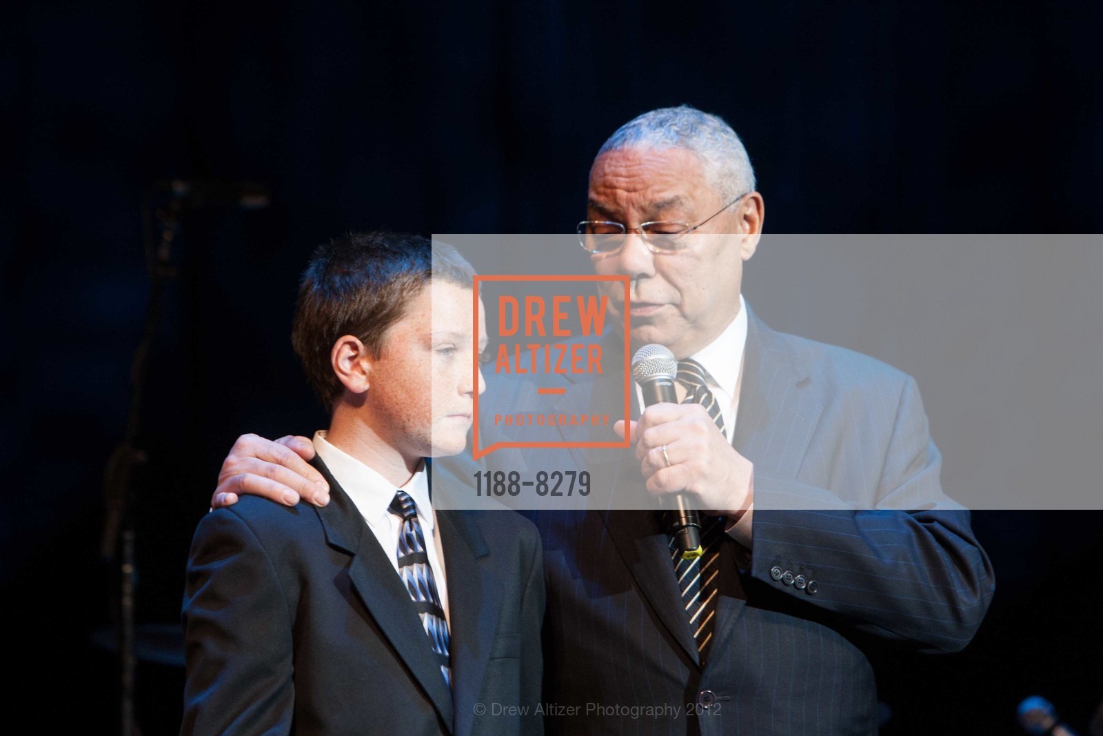 Sean White, Colin Powell, The 2012 Concert for UCSF Benioff Children's Hospital Featuring Will.i.am, Lady Antebellum and Dana Carvey, Bill Graham Civic Auditorium. 99 Grove Street, September 20th, 2012, Photo #1188-8279 Sean White, Colin Powell, Photo #1188-8279