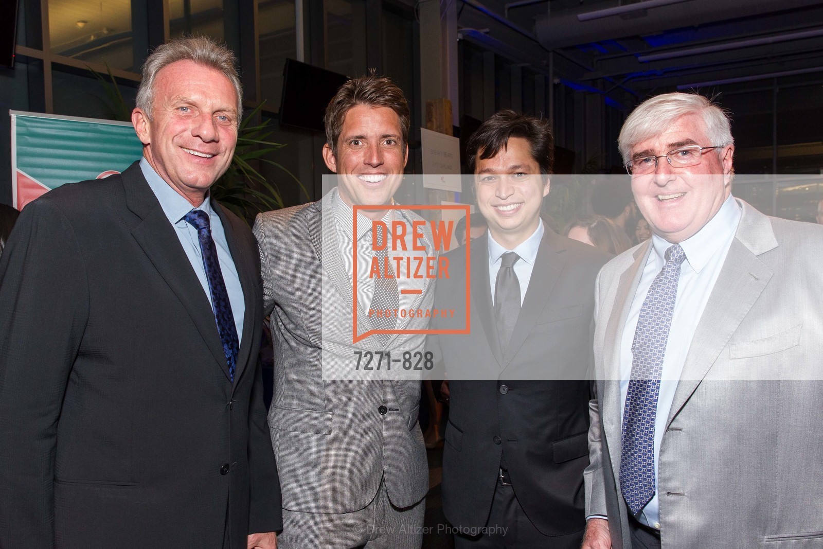 Joe Montana, Nick Woodman, Ben Silbermann, Ron Conway, The BUILD Gala 2015, US, March 9th, 2015, Photo #7271-828 Joe Montana, Nick Woodman, Ben Silbermann, Ron Conway, Photo #7271-828
