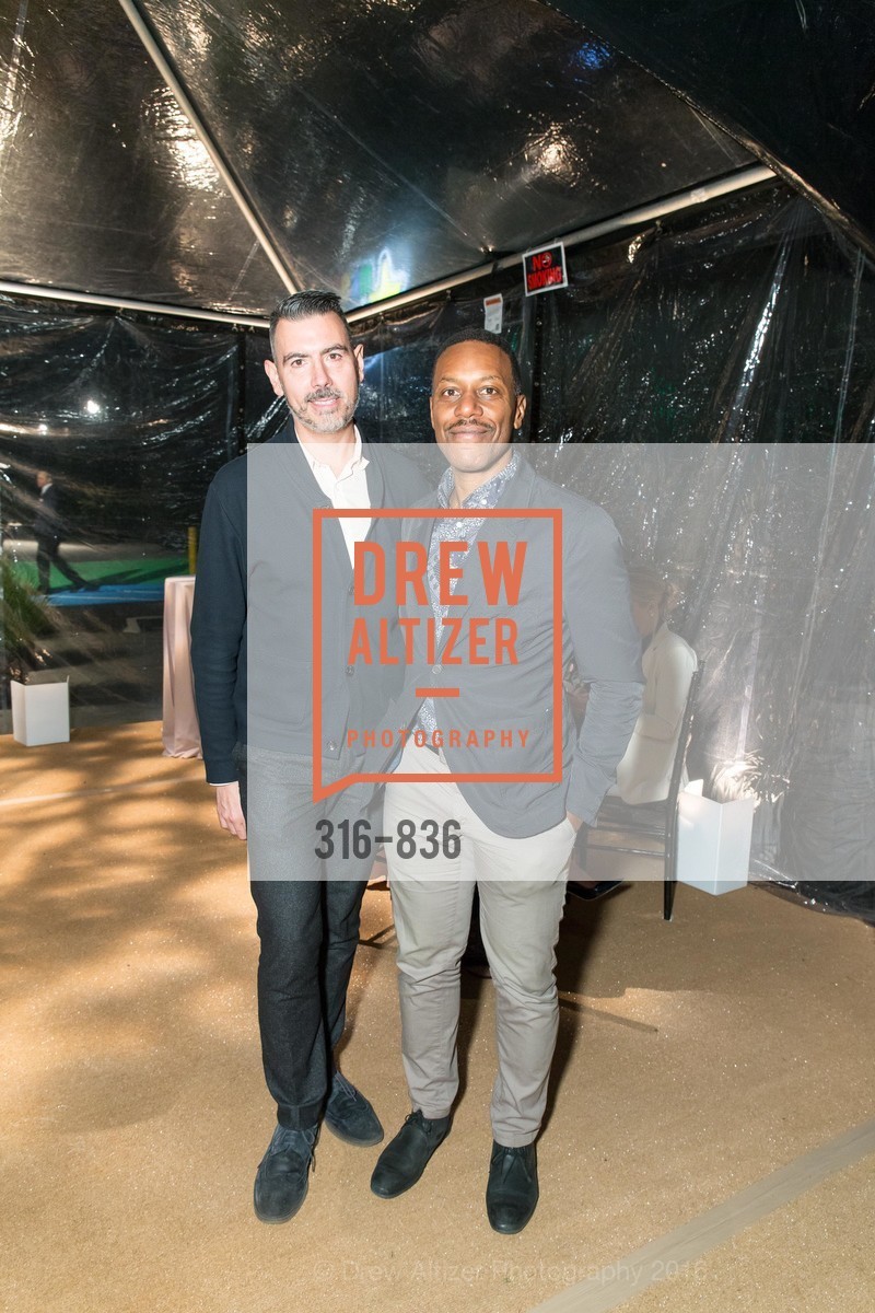 JOnathan Massey, Marc Norman, Pace Gallery - teamLab VIP Party, Pace Gallery, February 4th, 2016, Photo #316-836 JOnathan Massey, Marc Norman, Photo #316-836