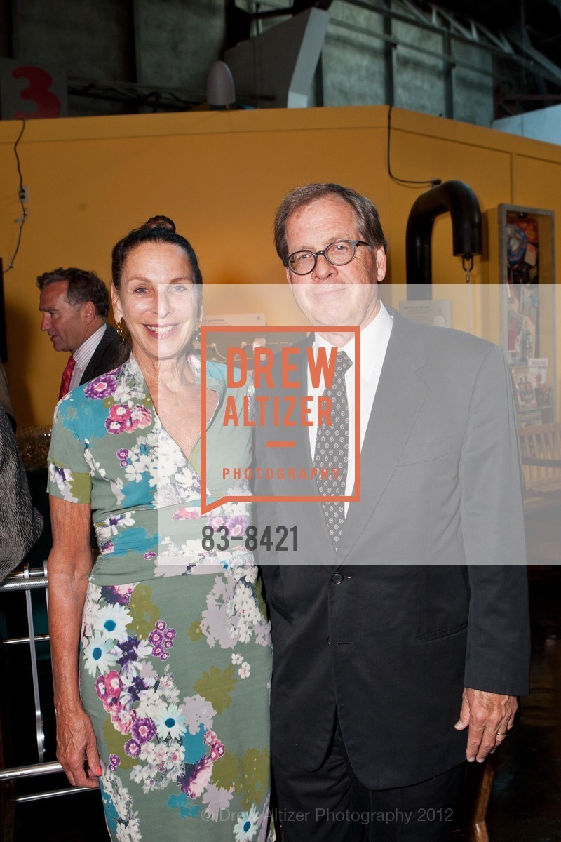 Carolyn Ferris, Timothy Ferris, Photo #83-8421