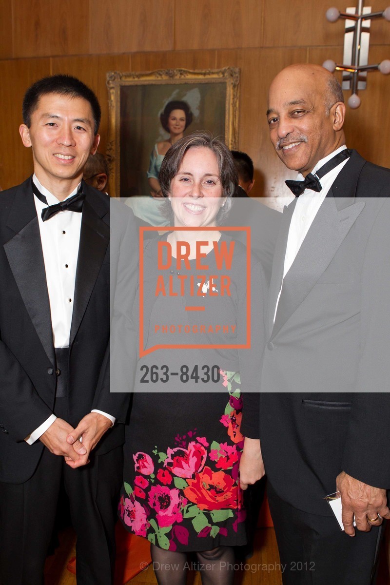 Goodwin Liu, Ann O'Leary, Tom Williamson, BOALT HALL'S Centennial Gala, US, November 9th, 2012, Photo #263-8430 Goodwin Liu, Ann O'Leary, Tom Williamson, Photo #263-8430