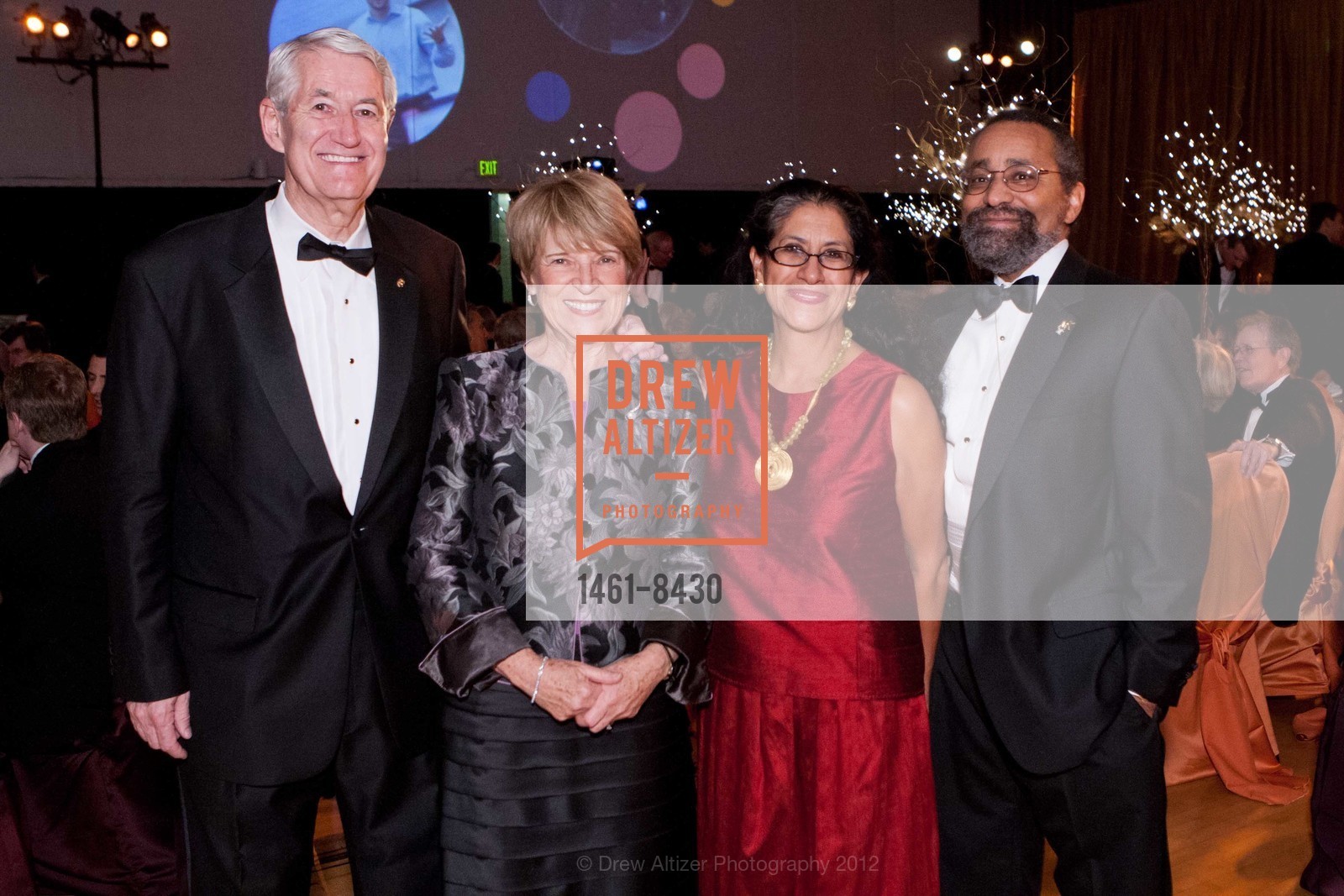 Robert Birgeneau, Mary Catherine Birgeneau, Maria Echaveste, Christopher Edley, BOALT HALL'S Centennial Gala, US, November 9th, 2012, Photo #1461-8430 Robert Birgeneau, Mary Catherine Birgeneau, Maria Echaveste, Christopher Edley, Photo #1461-8430