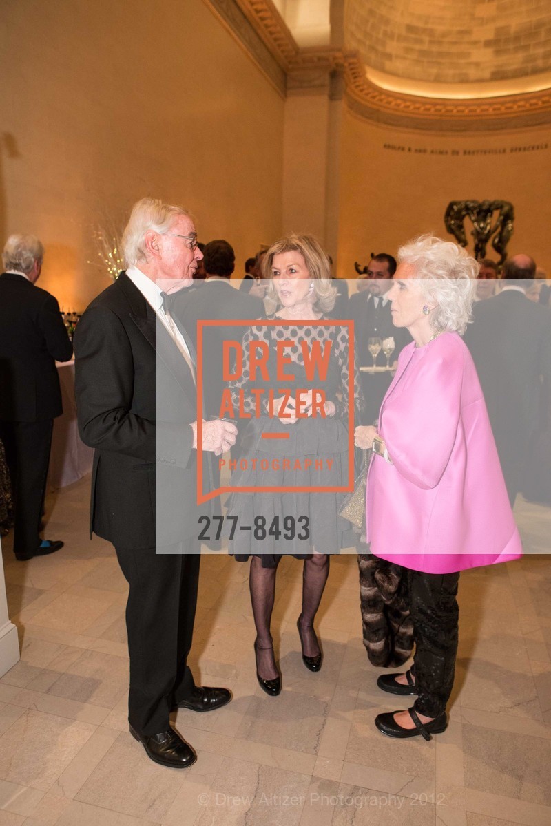 Howard Leach, Gretchen Leach, Angelica Thieriot, Photo #277-8493