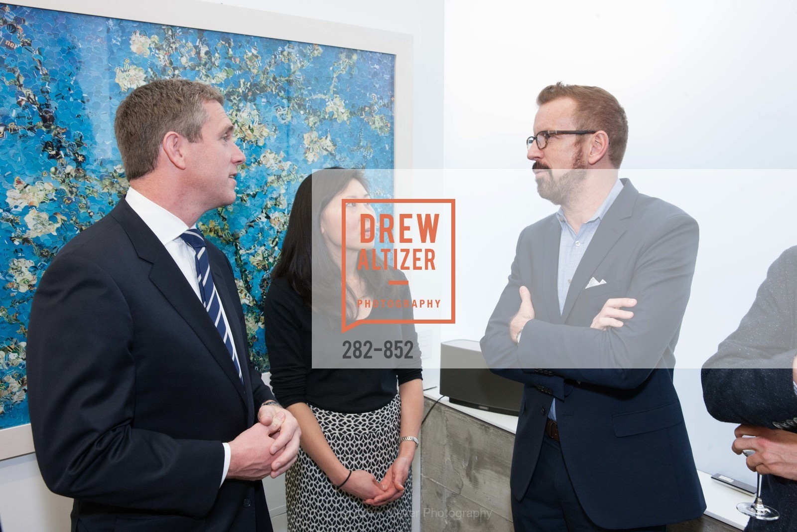 James Hendy, Kathy Wong, Jeff Hosley, BONHAMS Presents Made in California and Contemporary Art Auction Highlights at NEON LABS, US, March 18th, 2015, Photo #282-852 James Hendy, Kathy Wong, Jeff Hosley, Photo #282-852