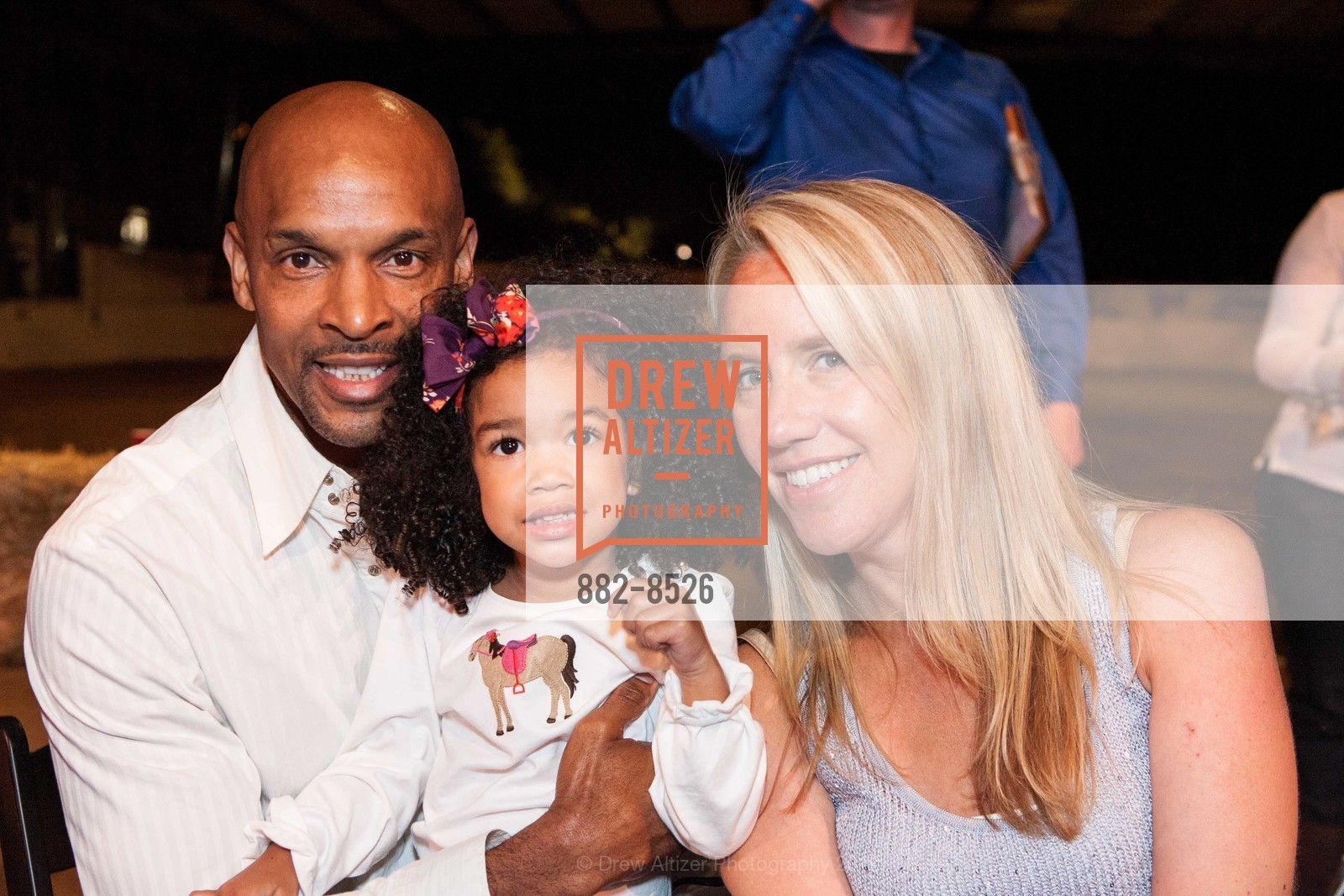 Larry Pettis, Kaley Pettis, Jessica Pettis, Heroes and Horses Gala Benefiting National Center for Equine Facilitated Therapy (NCEFT) Jeans and Jewels Gala Barn Dance and Auction 2012, NCEFT. 880 Runnymede Road, September 22nd, 2012, Photo #882-8526 Larry Pettis, Kaley Pettis, Jessica Pettis, Photo #882-8526