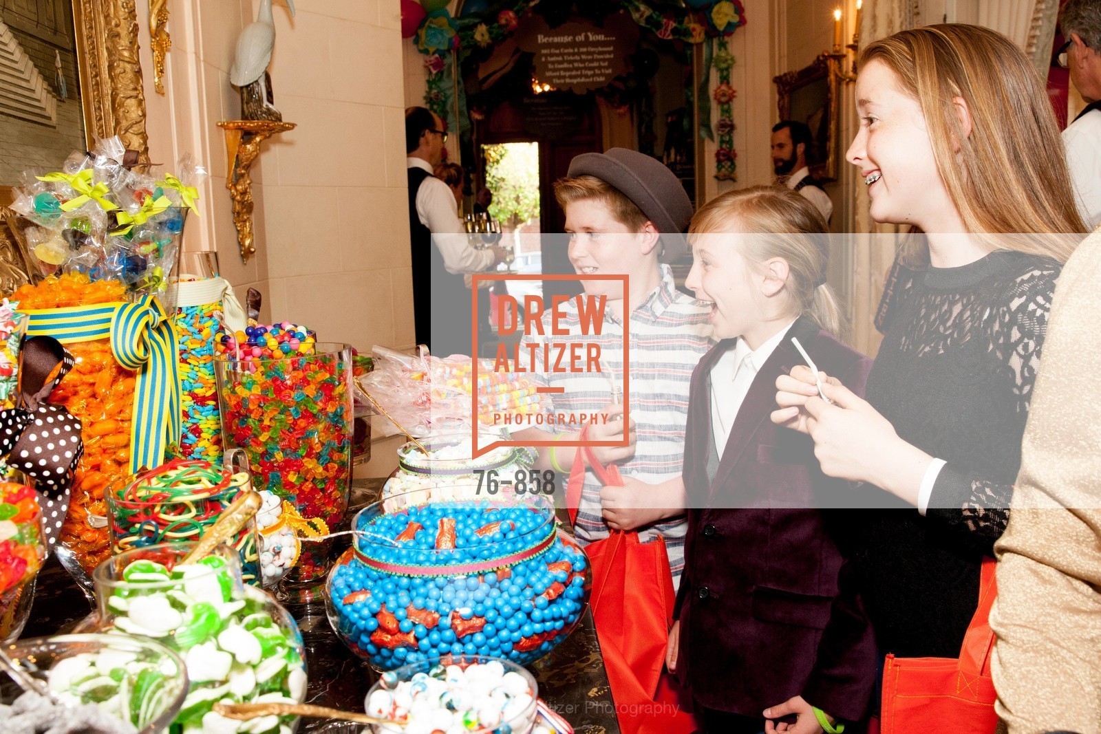 Hayes Sherman, Siena Callan, Miley Sherman, 2015 Snuggly Soiree benefiting UCSF Benioff Children's Hospital, Private Residence, March 19th, 2015, Photo #76-858 Hayes Sherman, Siena Callan, Miley Sherman, Photo #76-858
