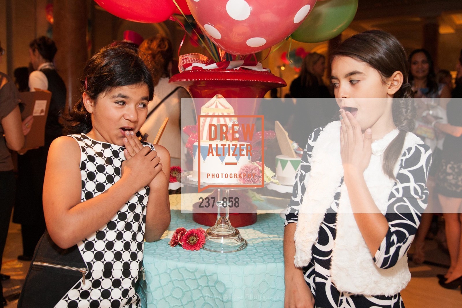 Abigail Yacoub, Gabriela Yacoub, 2015 Snuggly Soiree benefiting UCSF Benioff Children's Hospital, Private Residence, March 19th, 2015, Photo #237-858 Abigail Yacoub, Gabriela Yacoub, Photo #237-858