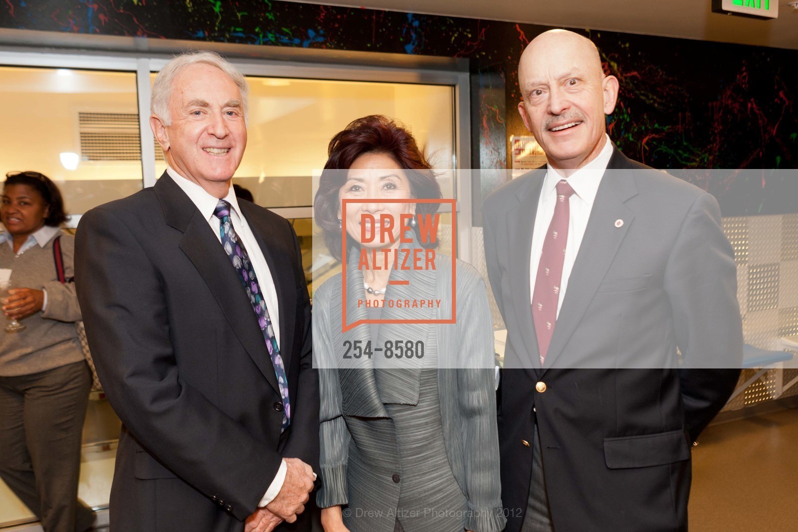 Hans Surber, Roseanne Surber, Jim Byres, Photo #254-8580