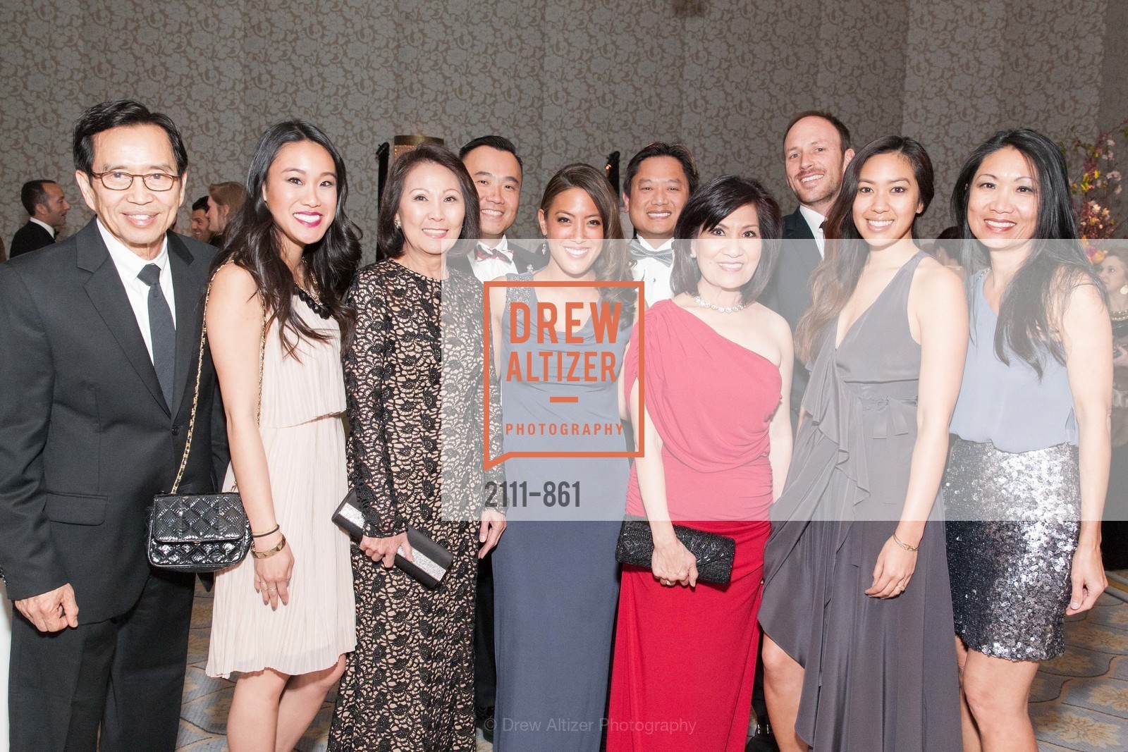 Co Phan, Nikki Phan, Min Tiuong, Kristen Ha, Thai Ha, Hope Phan, Jeannie Brown, Brian Brown, Trang Ha, Junior League of San Francisco 89th Annual Fashion Show Gala, US, March 21st, 2015, Photo #2111-861 Co Phan, Nikki Phan, Min Tiuong, Kristen Ha, Thai Ha, Hope Phan, Jeannie Brown, Brian Brown, Trang Ha, Photo #2111-861