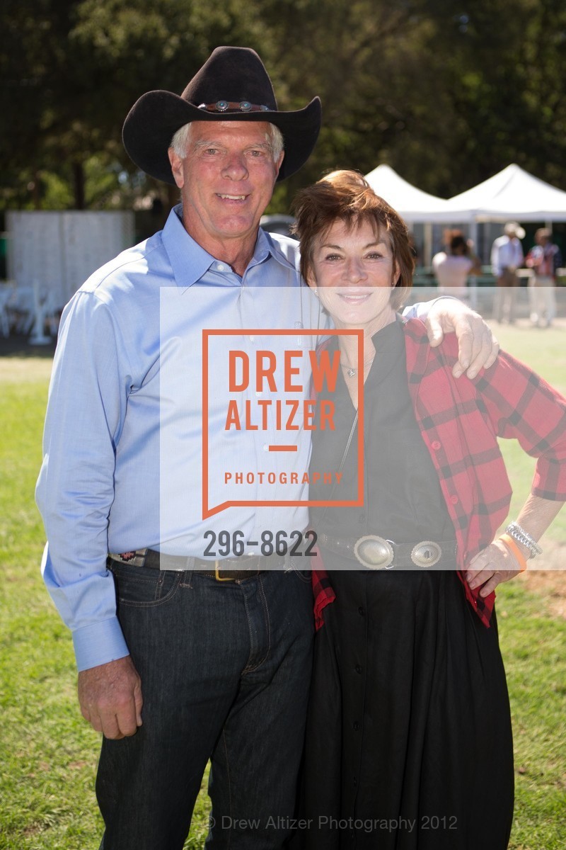 Toby Cooper, Gretchen Wallerich, Third Annual WOUNDED WARRIORS Polo Benefit 2012, Menlo Circus Club. 190 Park Lane, September 9th, 2012, Photo #296-8622 Toby Cooper, Gretchen Wallerich, Photo #296-8622