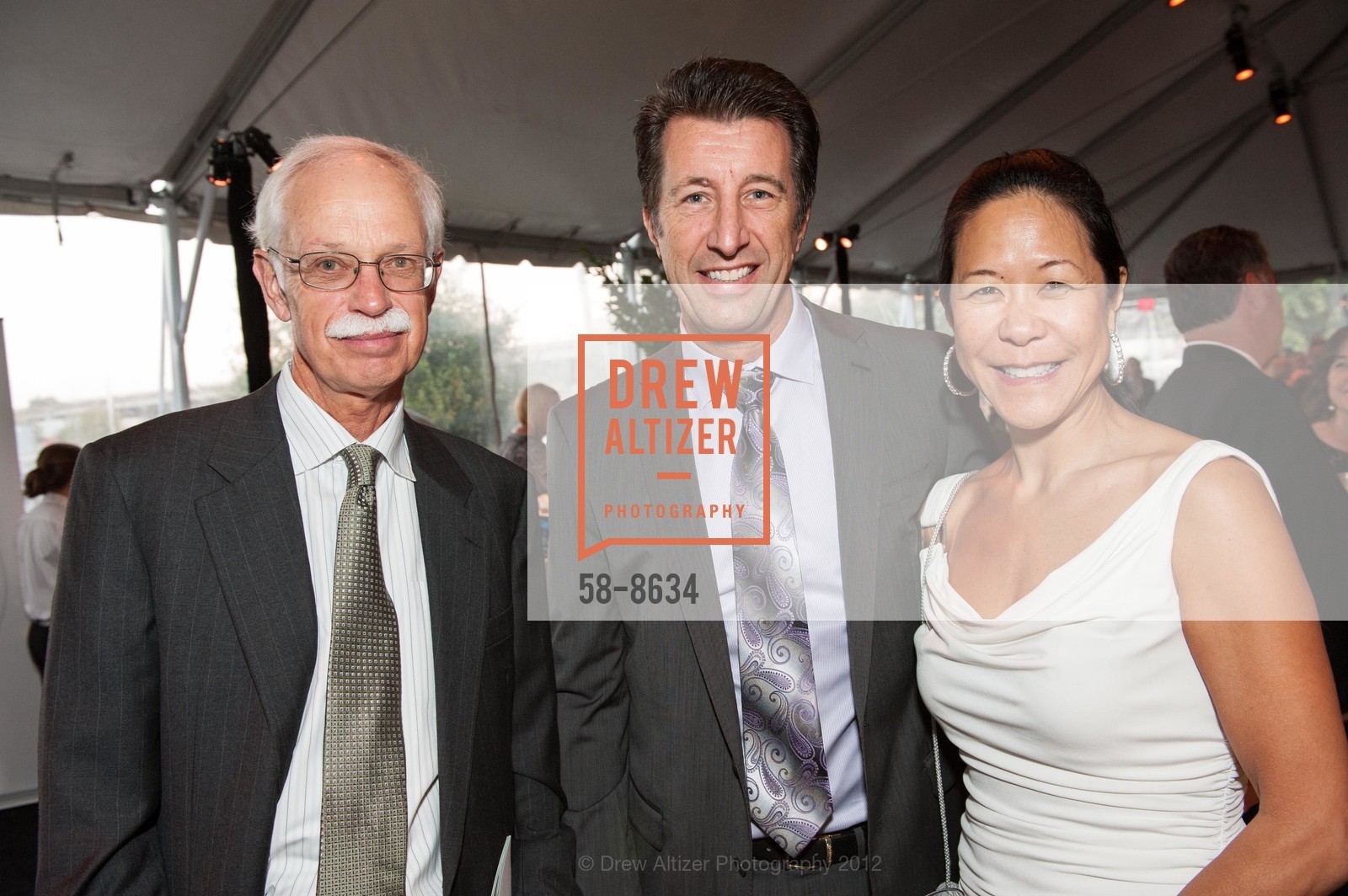 David Dee, Steve Milovich, Leslie Eckstein, San Francisco and Marin Food Banks' 25th Anniversary Gala, US, October 20th, 2012, Photo #58-8634 David Dee, Steve Milovich, Leslie Eckstein, Photo #58-8634
