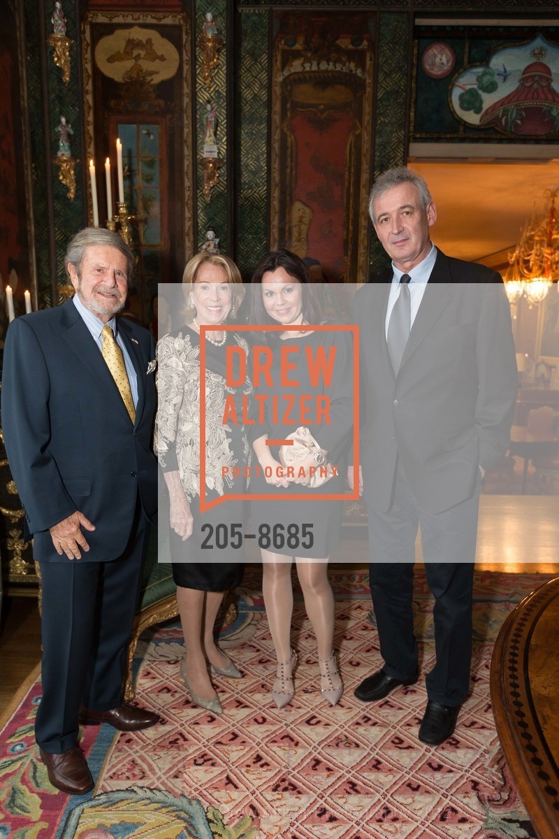 Tad Taube, Charlotte Shultz, Aleksandra Kurzak, Waldermar Dabrowski, ANN & GORDON GETTY Host Polish Minister of Culture Waldemar Dabrowski and the Koret Foundation, US, September 5th, 2012, Photo #205-8685 Tad Taube, Charlotte Shultz, Aleksandra Kurzak, Waldermar Dabrowski, Photo #205-8685